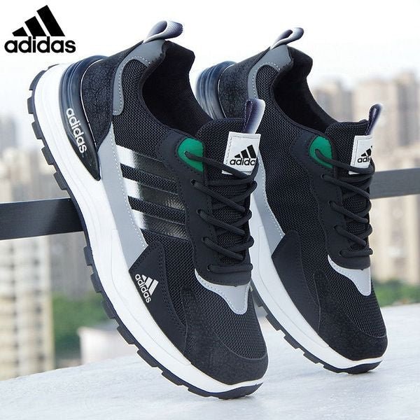 Fashionable sports shoes